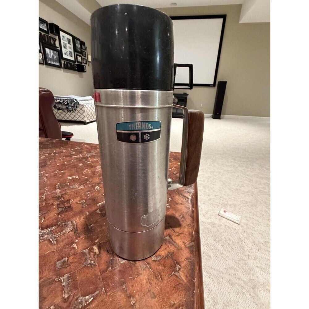 THERMOS 2 Qt. Stainless Steel Vacuum Bottle w/ Handle- Model No. 2464 Vintage